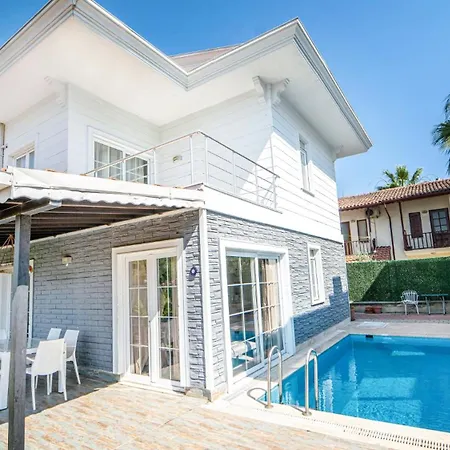W Private Pool Garden 5 Min To Beach